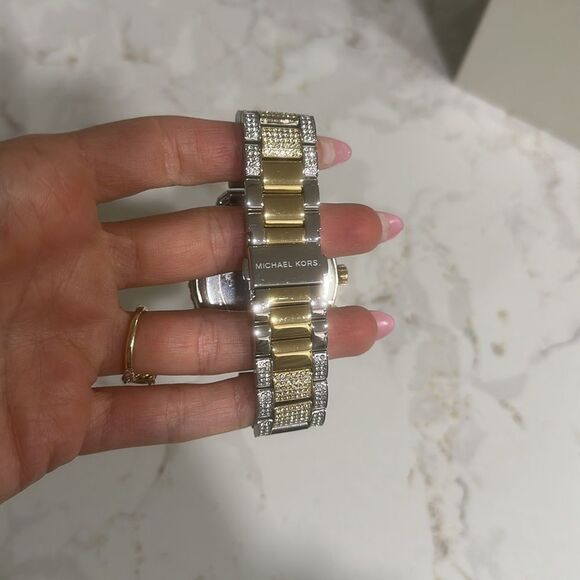 Michael Kors Silver and Gold Luxury Watch - Picture 2 of 4